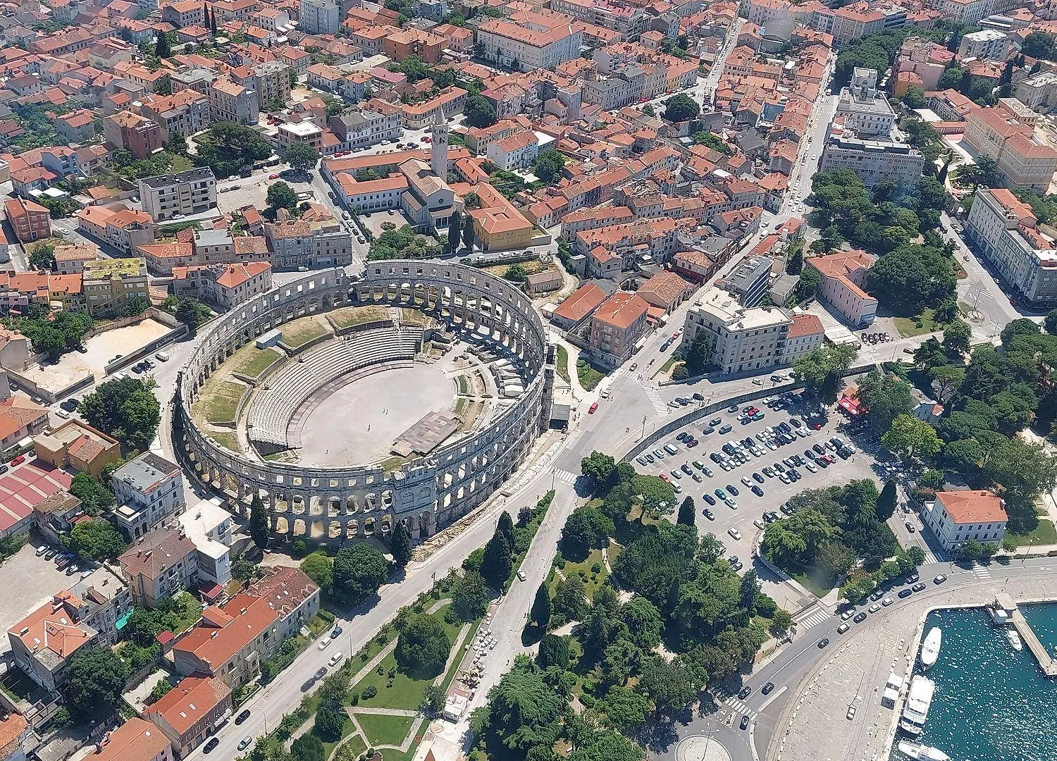 Gepflegtes Ferienhaus Mit Moderner Ausstattung, Parkplatz, Klima Fazana 0*,  Croatia
